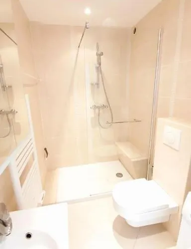 Les Pins 2p Le Tropique Apartment *